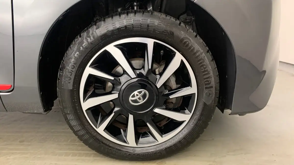 2021-toyota-aygo-10-vvt-i-x-trend-tss-x-shift-big-22
