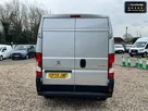 2023-peugeot-boxer-22-bluehdi-professional-premium-335-l2h2-small-6