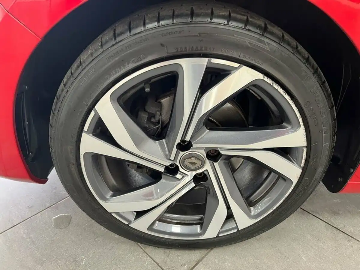 2020-renault-clio-13-tce-rs-line-big-53