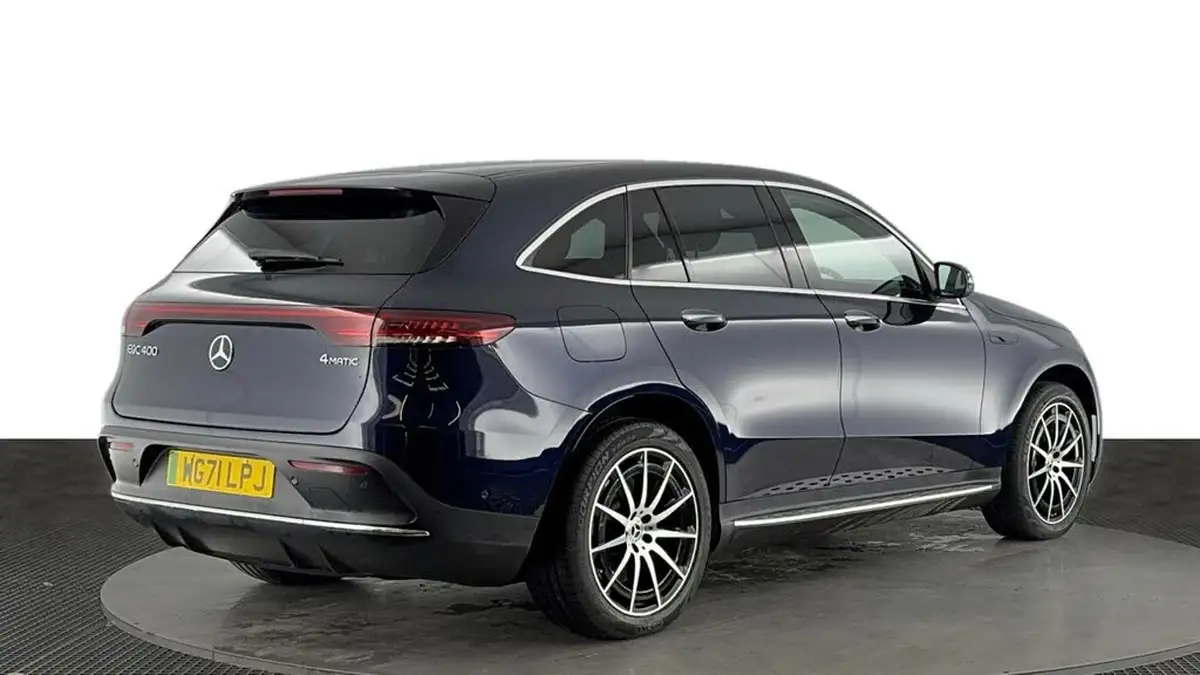 2022-mercedes-benz-eqc-e-eqc-400-amg-line-big-3