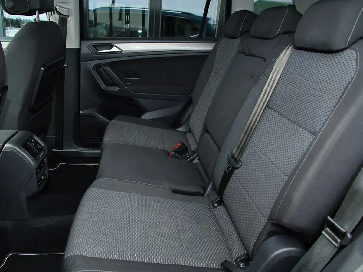 2019-volkswagen-tiguan-allspace-20tdi-se-nav-150ps-scr-4motion-dsg-big-5