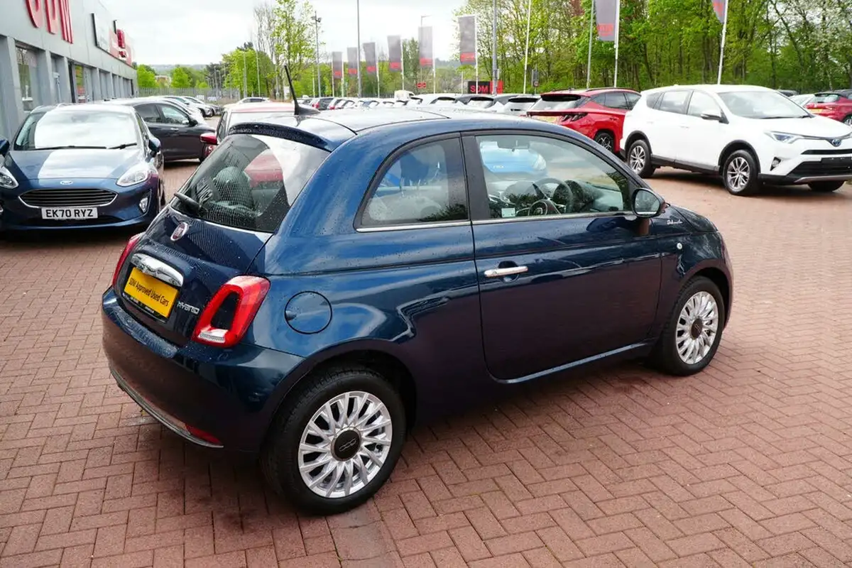 2022-fiat-500-10-dolcevita-big-14