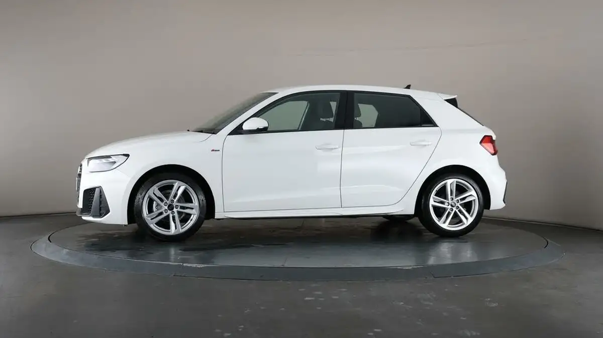 2023-audi-a1-10-25-tfsi-s-line-big-29