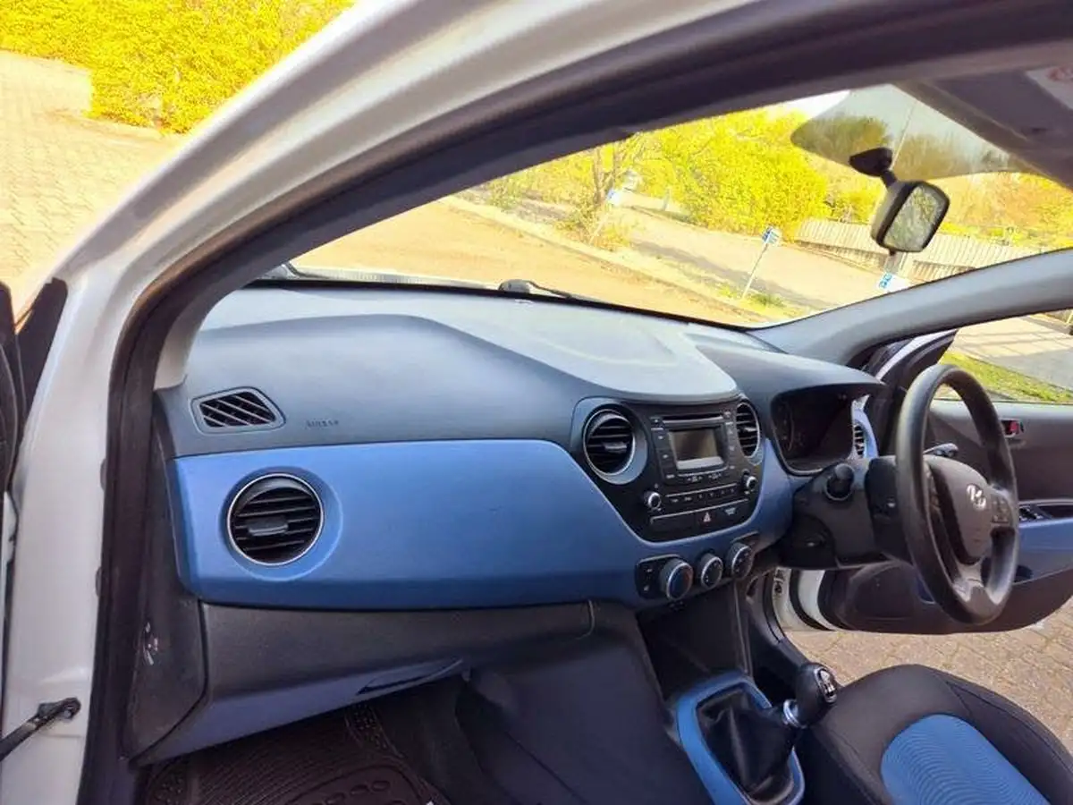 2014-hyundai-i10-12-se-big-13