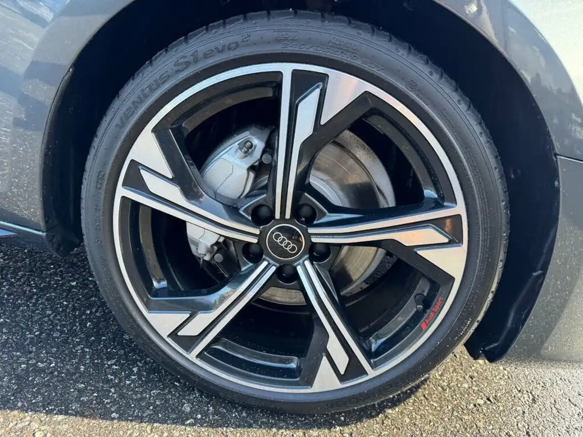 2024-audi-a4-avant-20-40-tfsi-black-edition-big-32