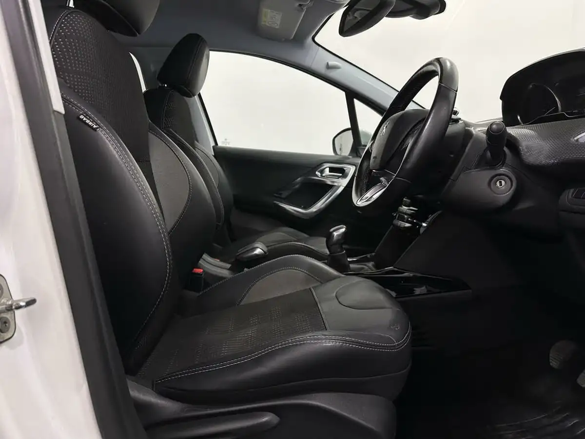 2016-peugeot-2008-suv-12-puretech-allure-82bhp-big-23