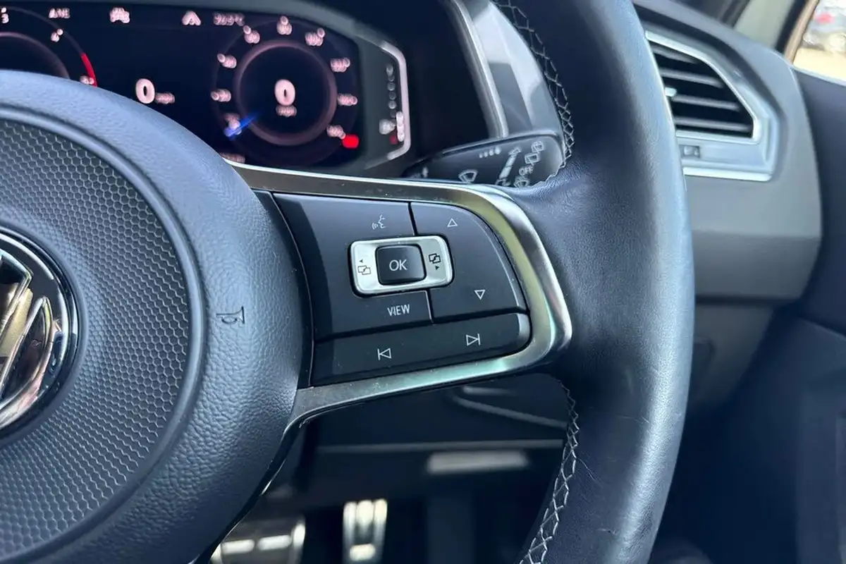 2020-volkswagen-tiguan-20tdi-r-line-tech-150ps-dsg-big-42