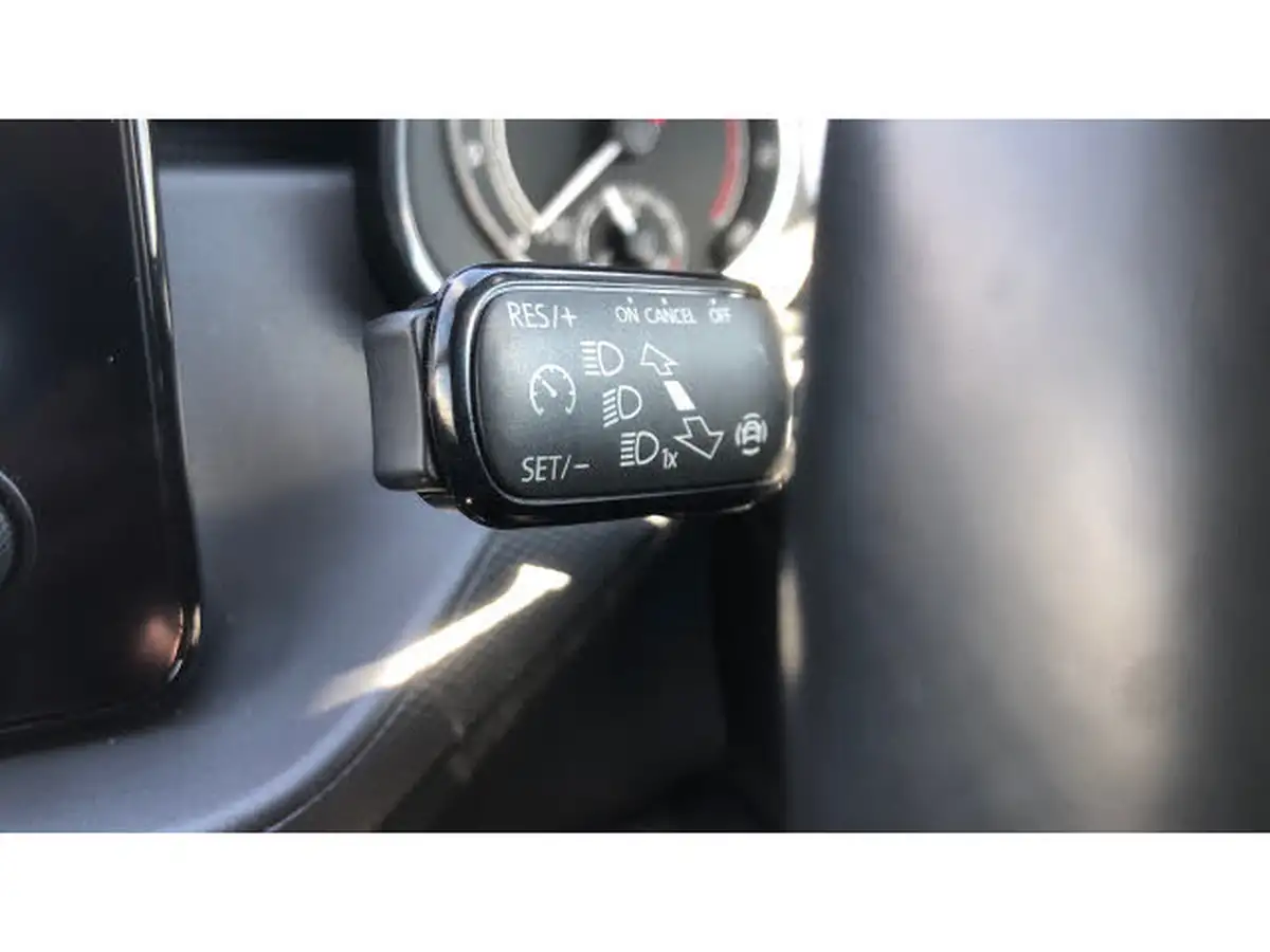 2021-skoda-kamiq-10-tsi-se-109ps-dsg-big-28