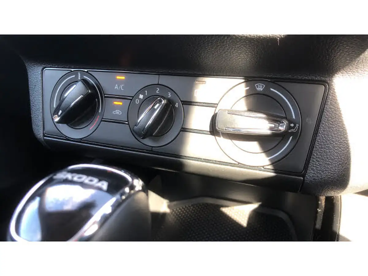 2021-skoda-kamiq-10-tsi-se-109ps-dsg-big-24
