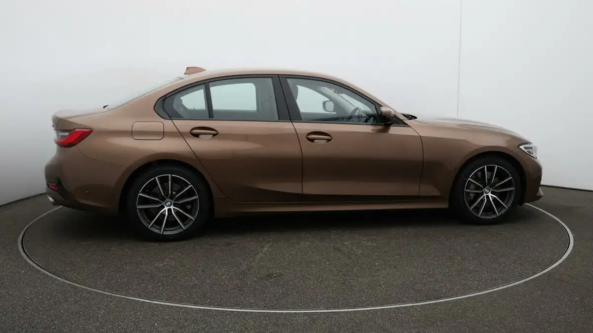 2020-bmw-3-series-20-330i-sport-saloon-4d-big-42