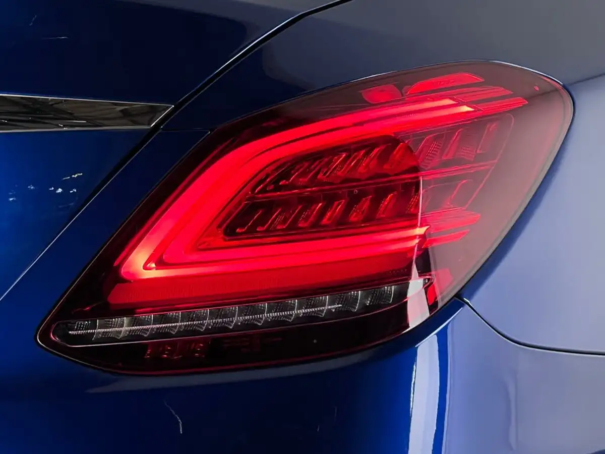 2018-mercedes-benz-c-class-20d-c220d-sport-premiumss-saloon-4d-big-7