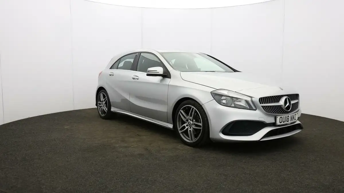 2018-mercedes-benz-a-class-16-a180-amg-line-ss-big-38