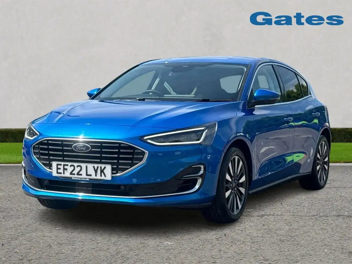 2022-ford-focus-10t-titanium-vignale-155ps-hybrid-mhev-hatchback-big-2