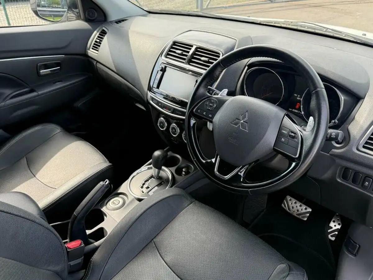 2017-mitsubishi-asx-22di-d-4-big-9