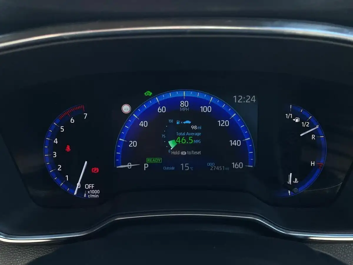 2022-toyota-corolla-18-vvt-i-icon-120bhp-spare-wheel-touring-sports-5d-big-22