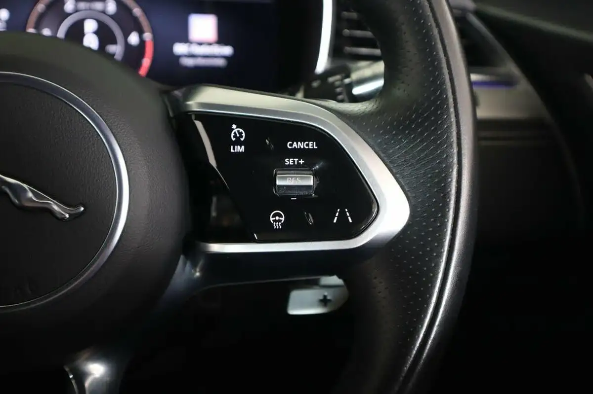 2021-jaguar-f-pace-20-d200-r-dynamic-s-mhev-big-12