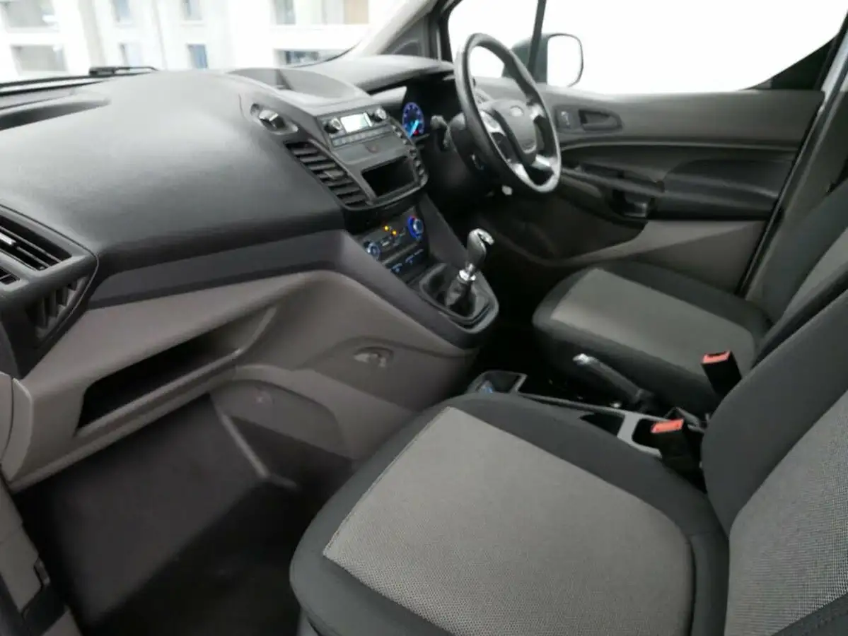 2021-ford-transit-connect-big-16