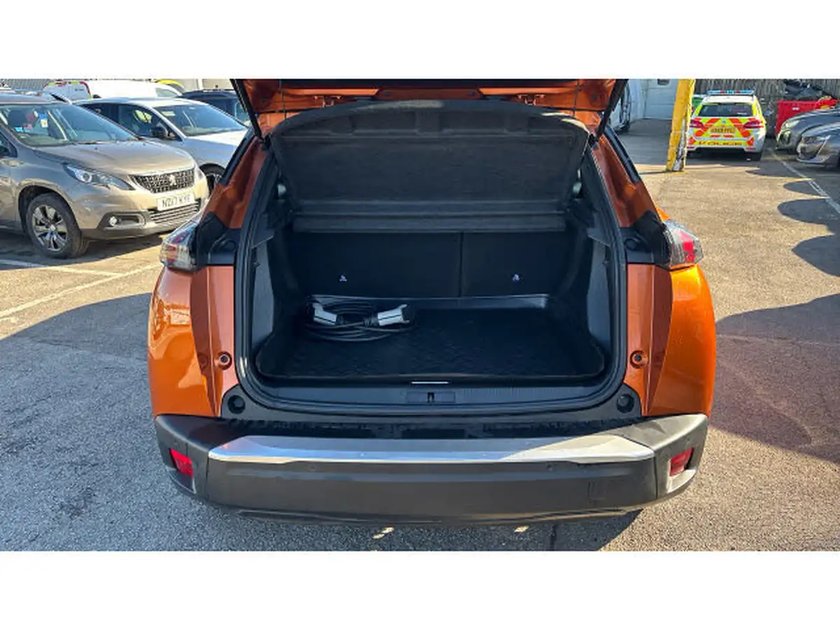 2022-peugeot-2008-suv-e-gt-premium-big-3