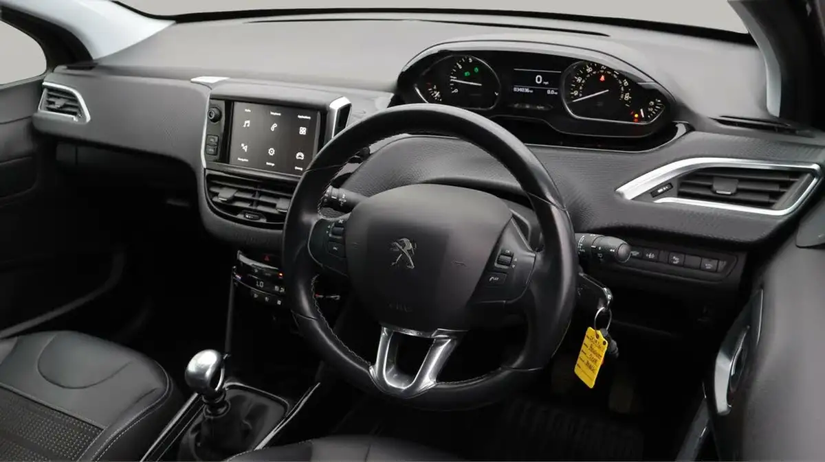 2019-peugeot-2008-suv-12-puretech-allure-130bhp-big-9