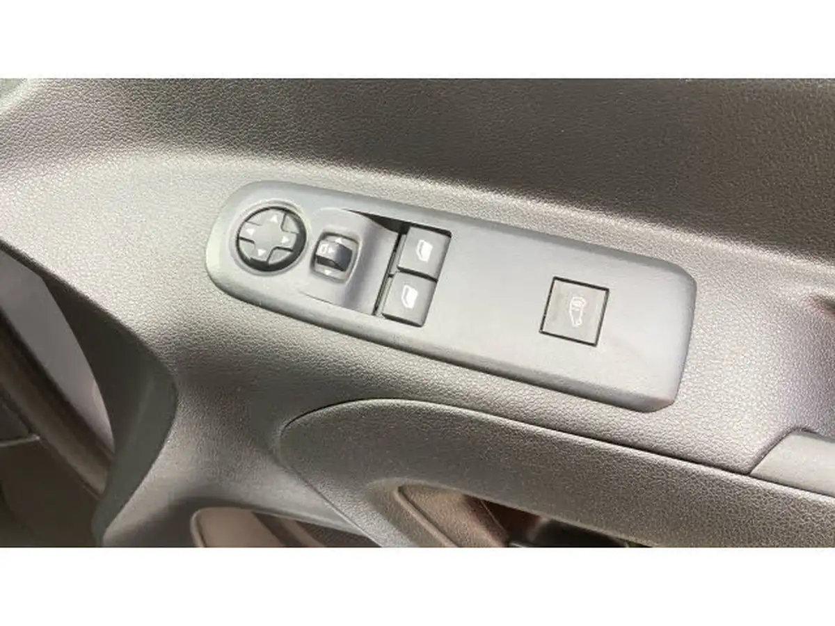 2021-citroen-berlingo-15bluehdi-1000-driver-130pseu6dt-e-ss-eat8-big-31