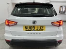 2018-seat-arona-16tdi-se-small-3