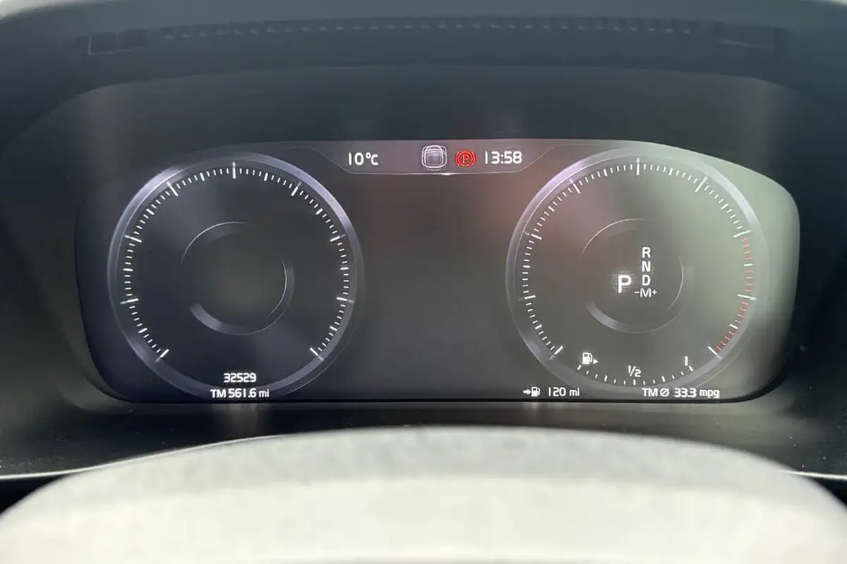 2019-volvo-xc40-15-t3-inscription-163bhp-geartronic-big-6