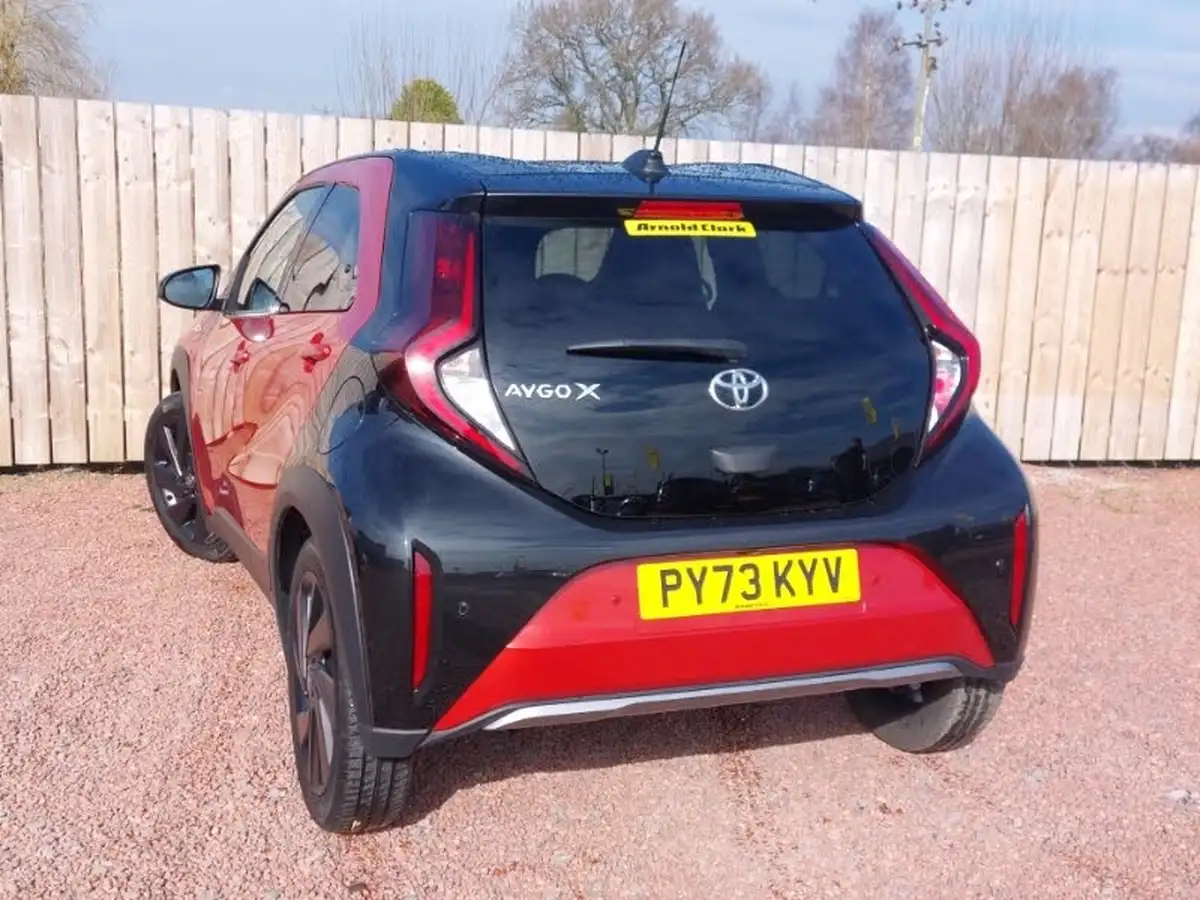 2023-toyota-aygo-x-10-vvt-i-exclusive-big-1