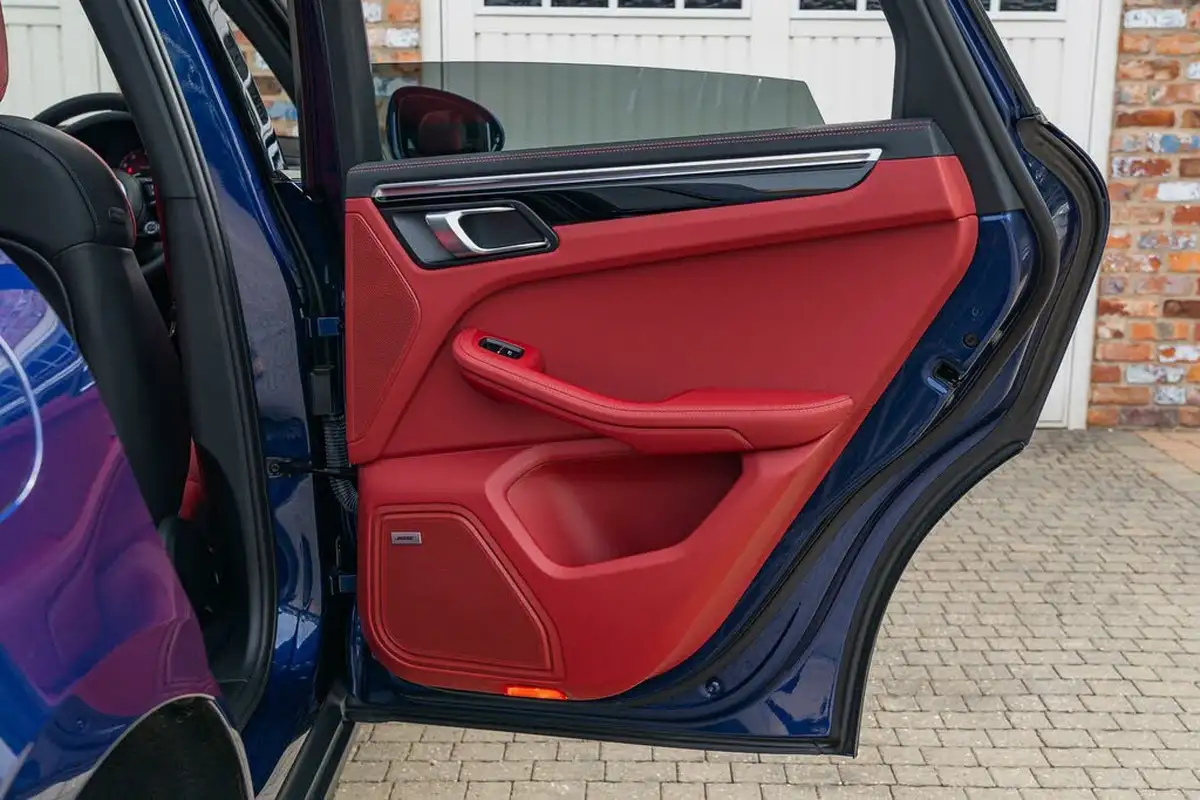 2022-porsche-macan-29-v6-s-big-40