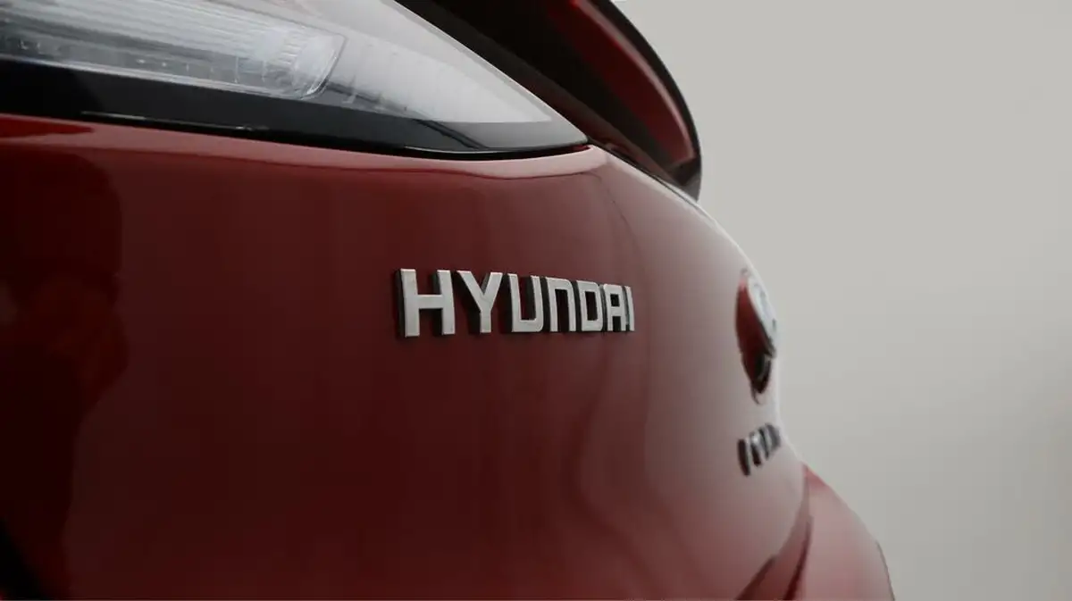 2020-hyundai-ioniq-e-premium-se-electric-100kw-big-22