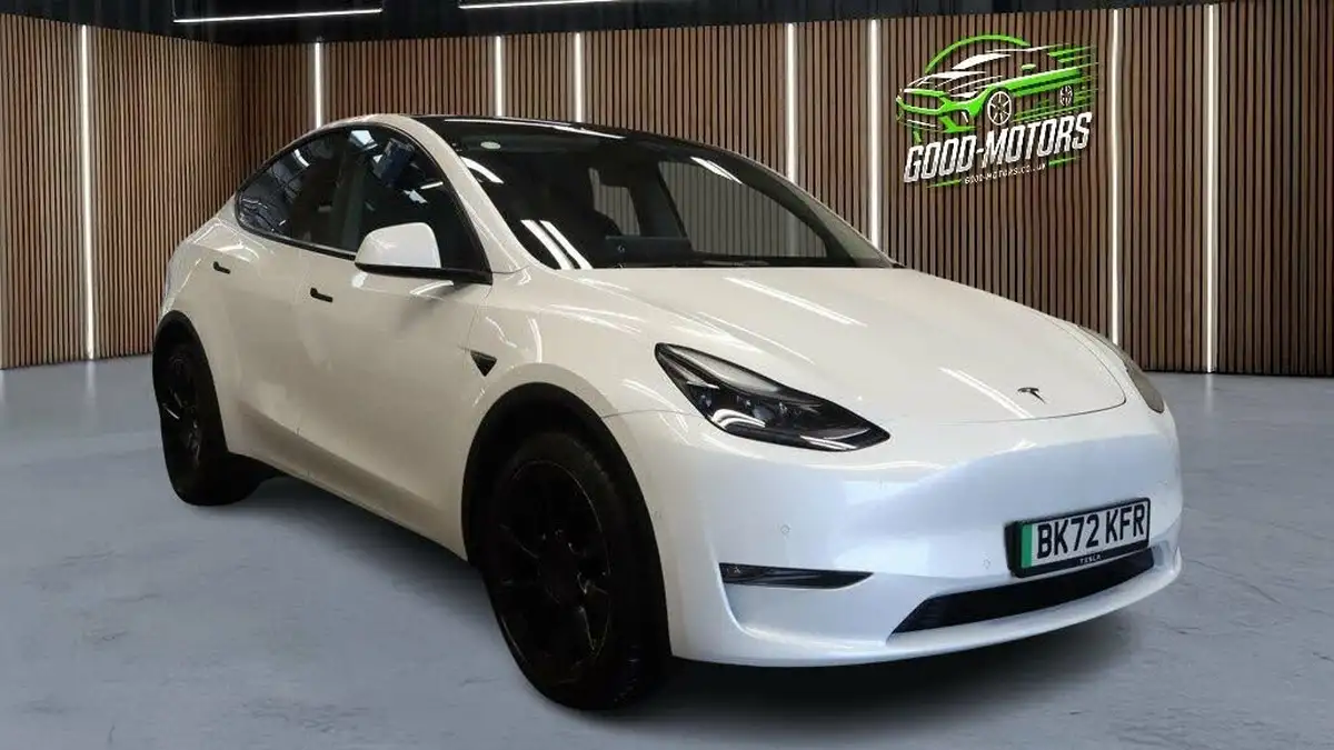 2022-tesla-model-y-e-long-range-big-2
