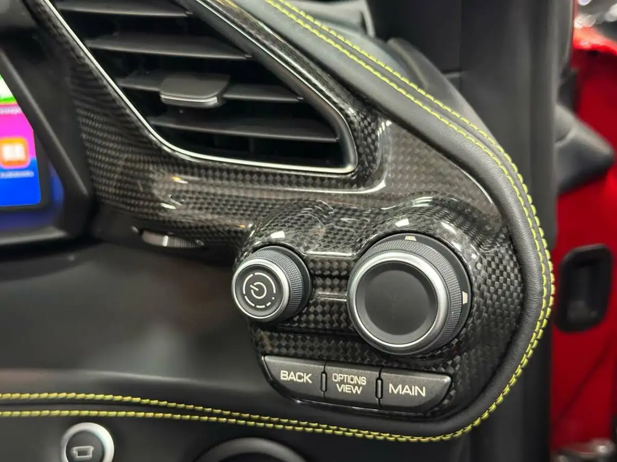 2018-ferrari-488-39-488-spider-big-70