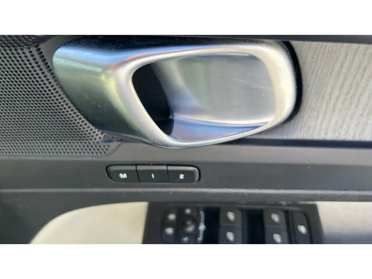 2020-volvo-xc40-15-t3-inscription-geartronic-big-35