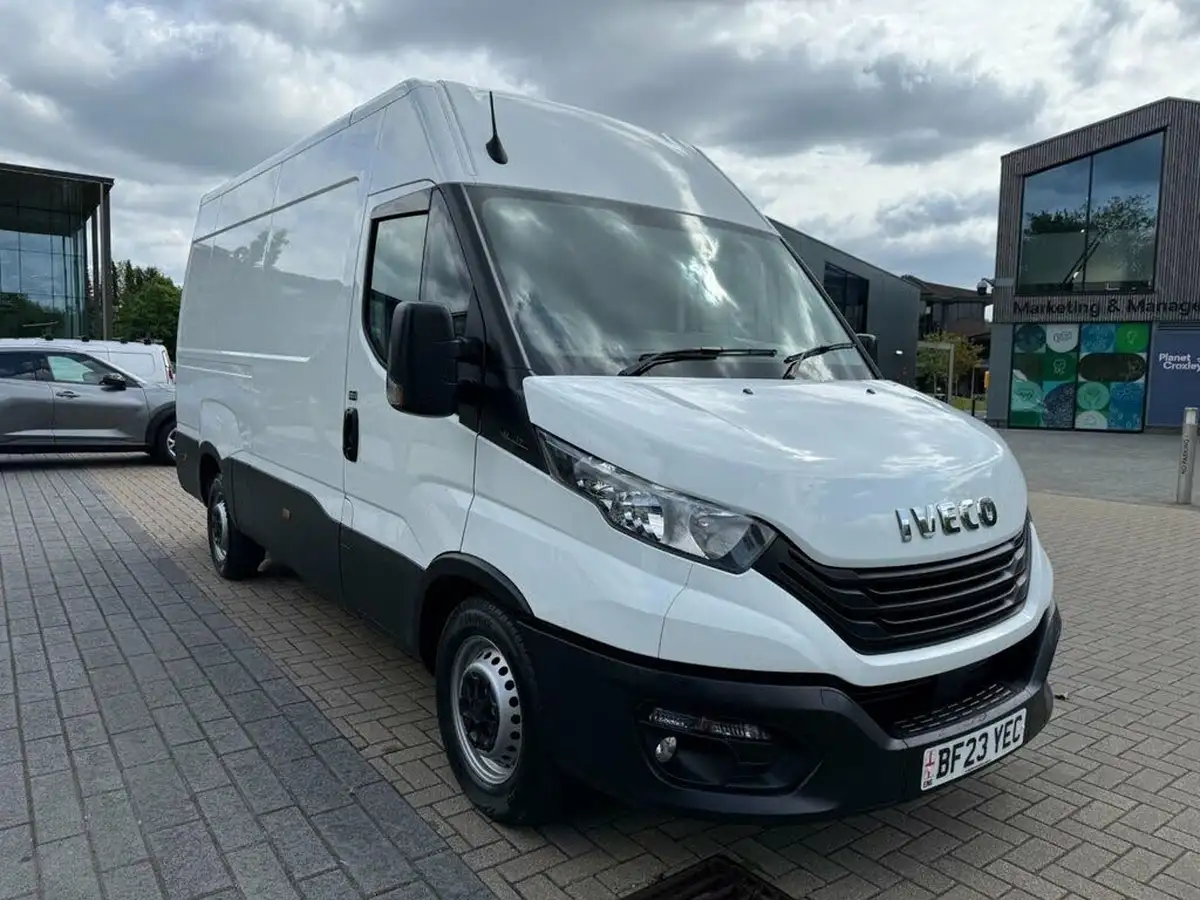 2023-iveco-daily-s-class-23td-35s14v-business-3520mm-h2-136pseu6dt-big-8