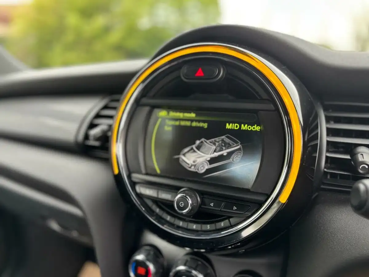 2017-mini-cooper-15-cooper-ss-convertible-2d-big-28