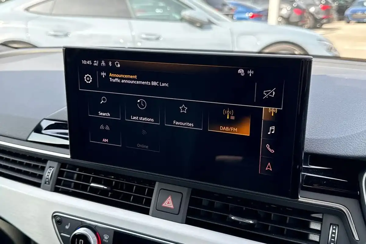 2024-audi-a4-20-35-tfsi-s-line-big-45