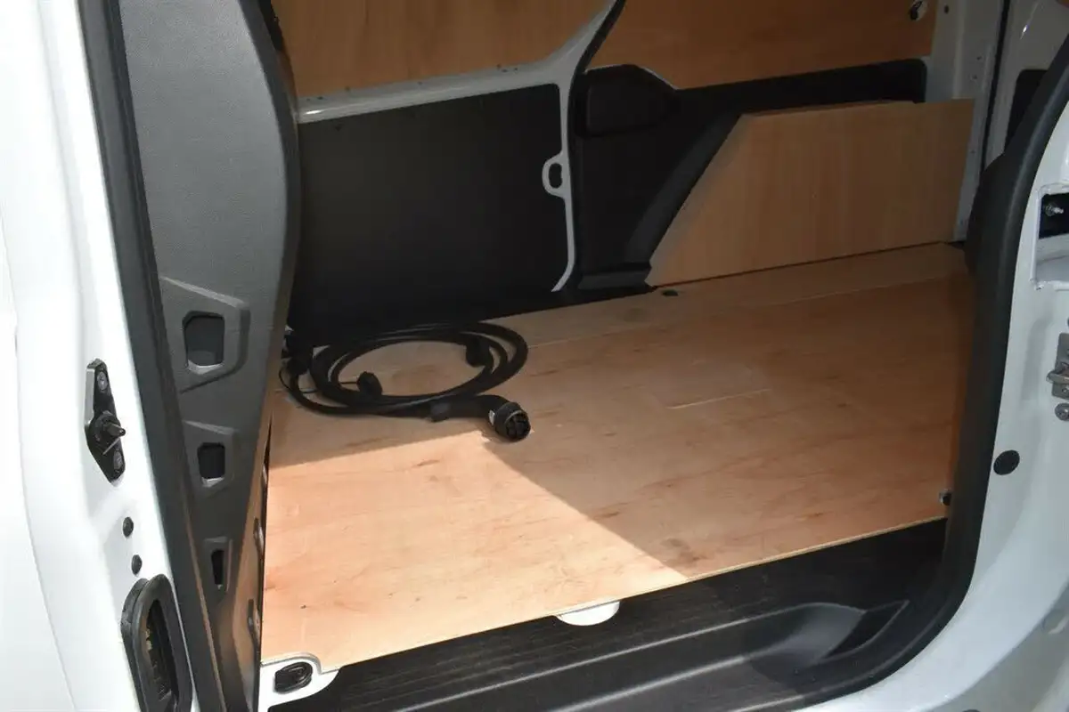 2024-renault-kangoo-e-ll21-e-tech-advance-rc-panel-big-25