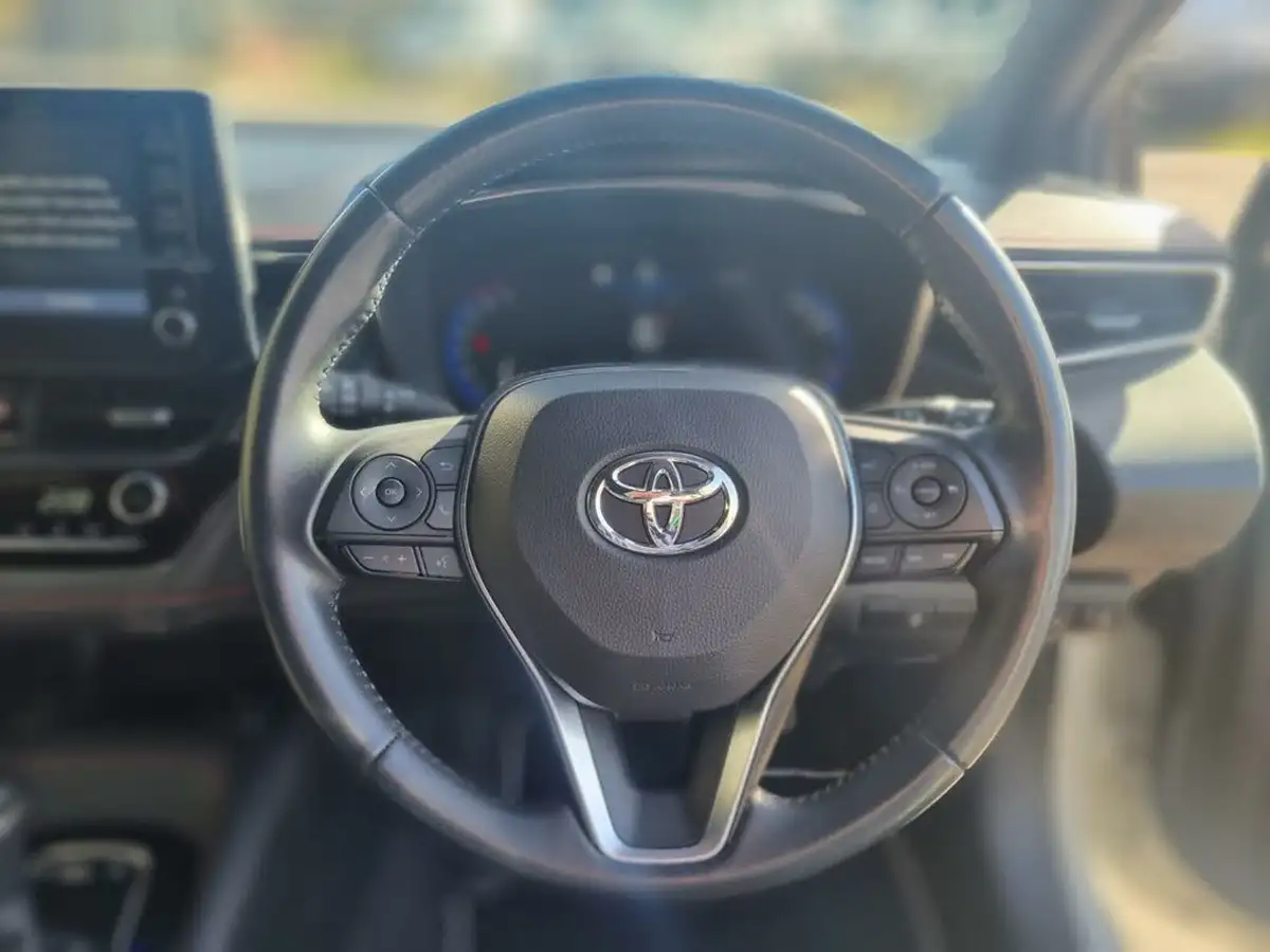 2020-toyota-corolla-18-vvt-i-excel-trk-hatchback-big-16