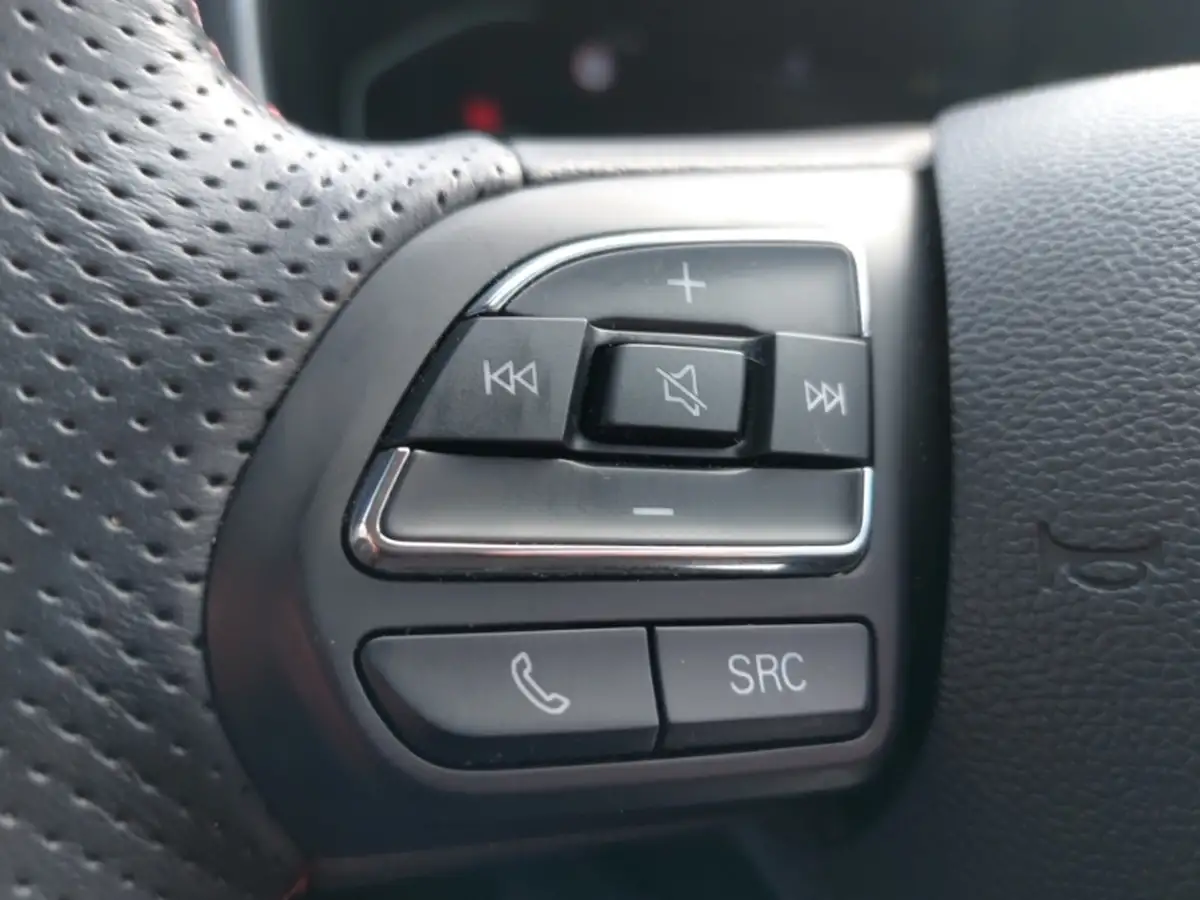 2020-alfa-romeo-stelvio-20-veloce-big-11