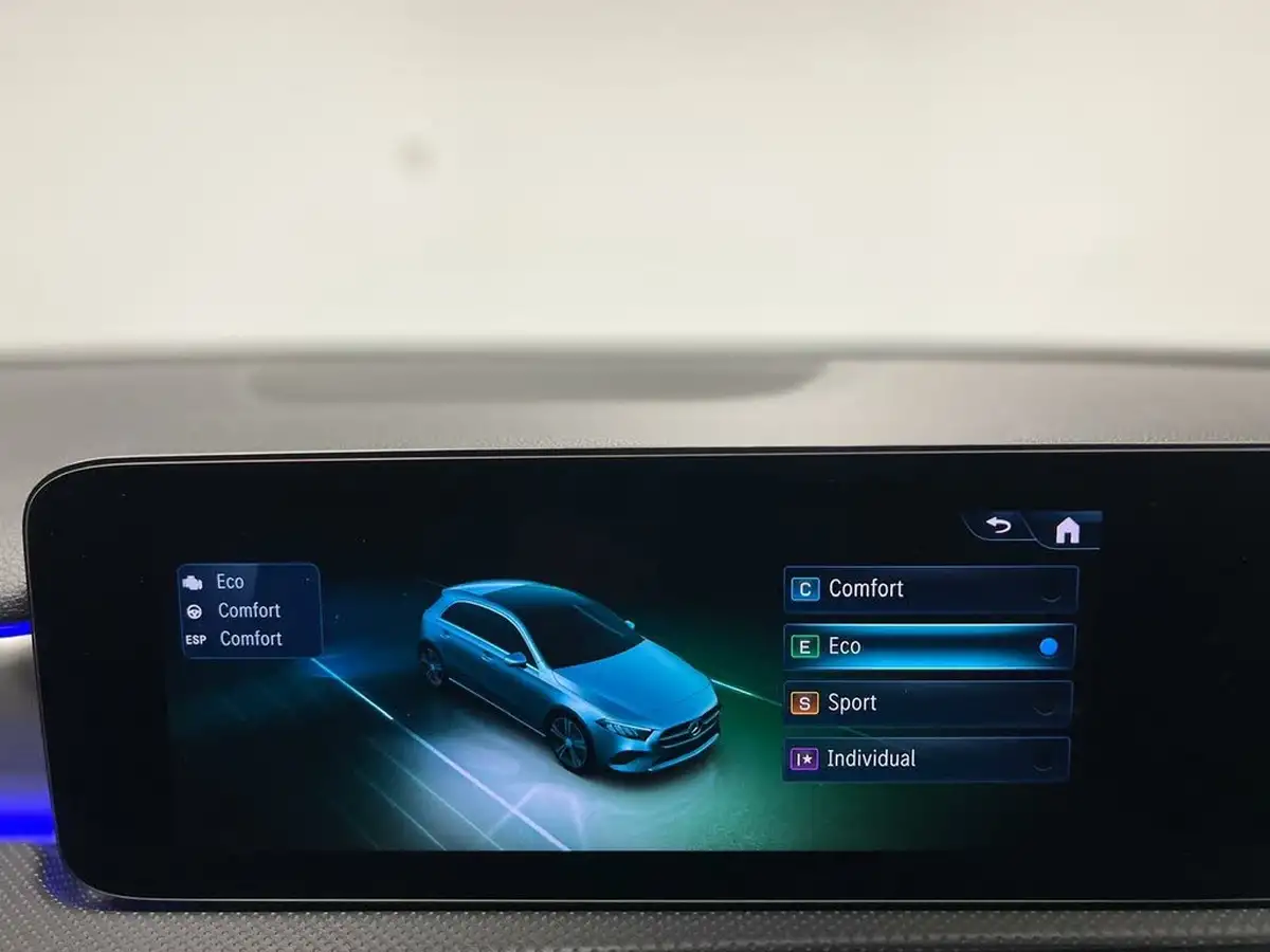 2023-mercedes-benz-a-class-13-a180-amg-line-executive-hatchback-5d-7g-dct-big-26