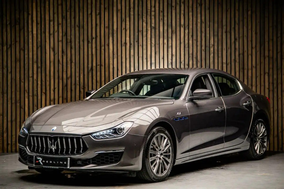 2022-maserati-ghibli-20-gt-1998cc-big-7