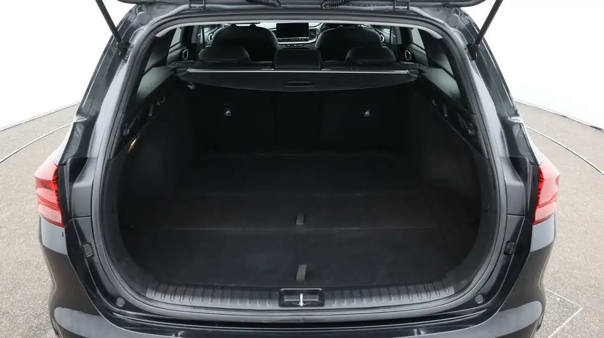 2022-kia-ceed-15-t-gdi-3-sportswagon-big-17