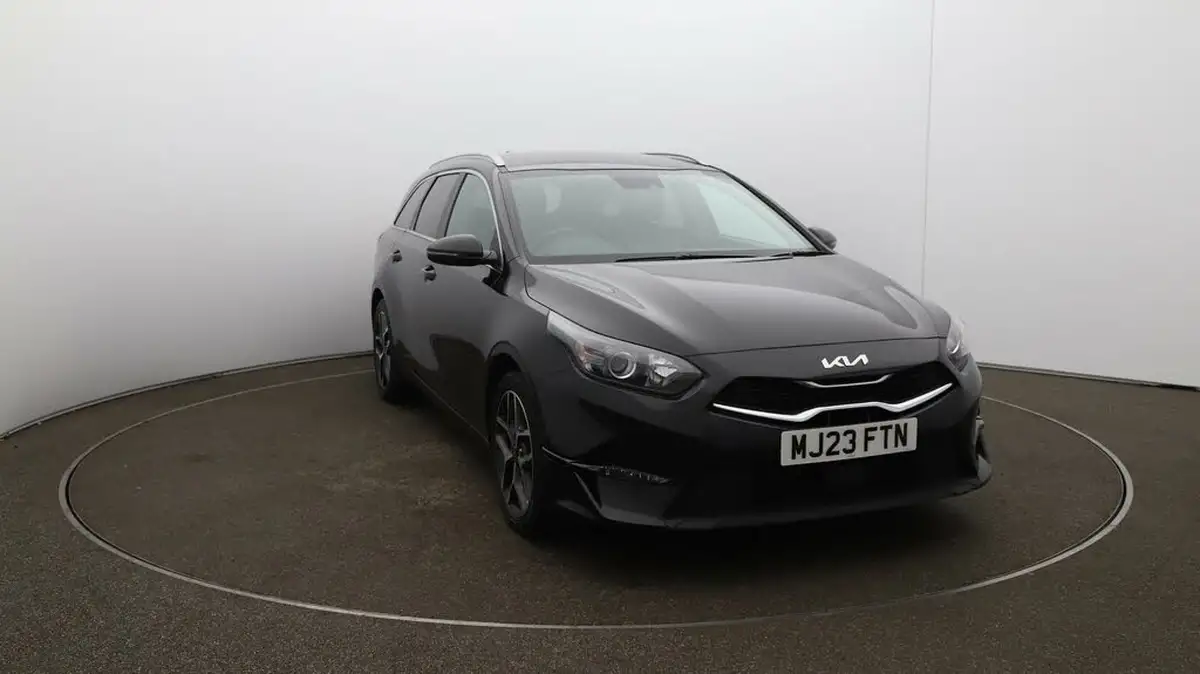 2022-kia-ceed-15-t-gdi-3-sportswagon-big-34
