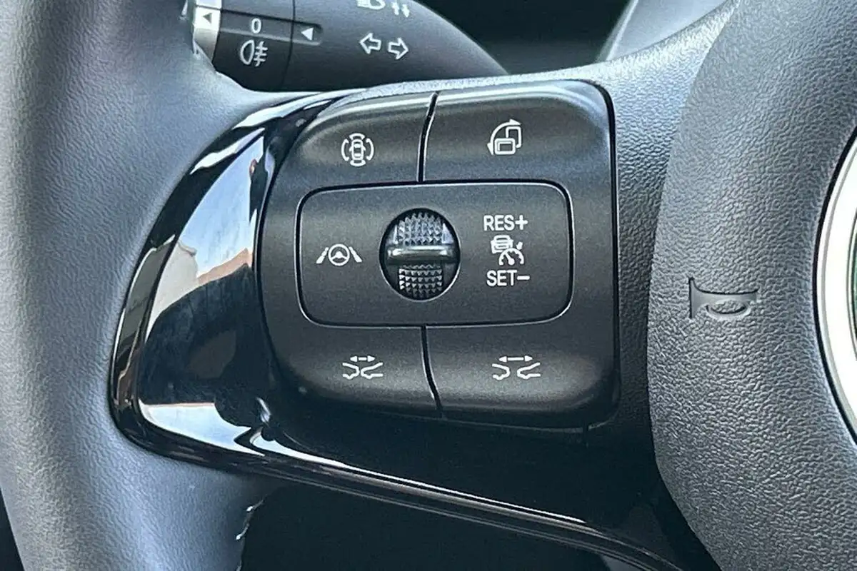2024-byd-dolphin-e-design-big-43
