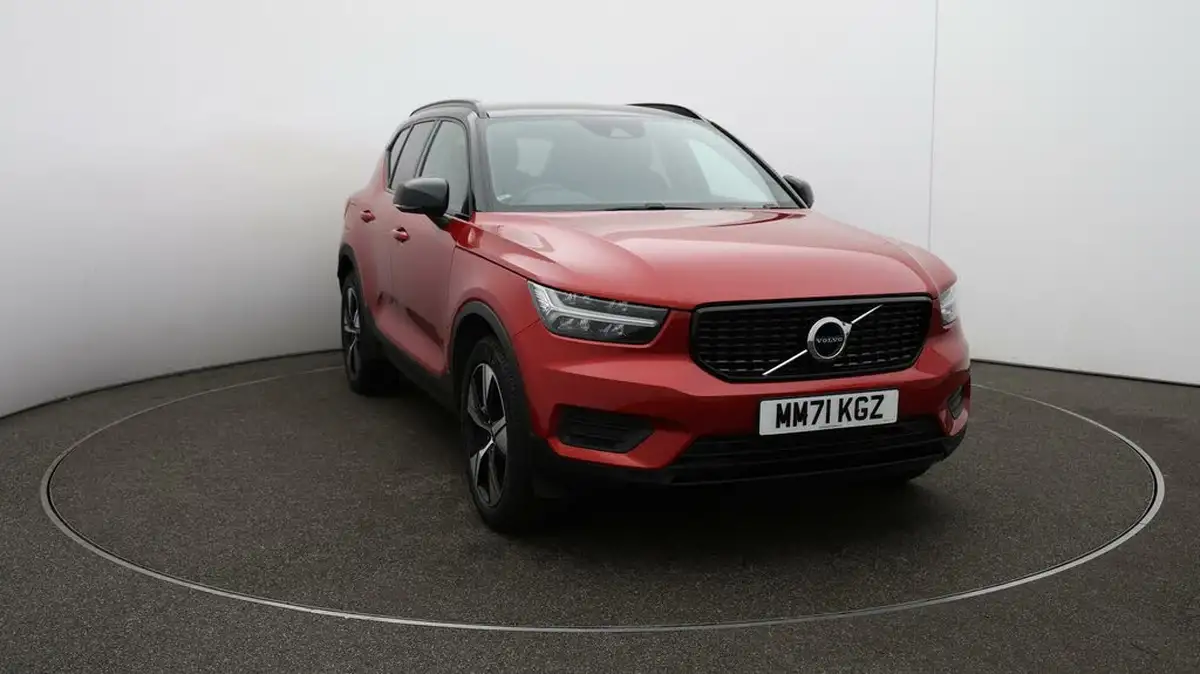 2022-volvo-xc40-15-t4-r-design-big-32