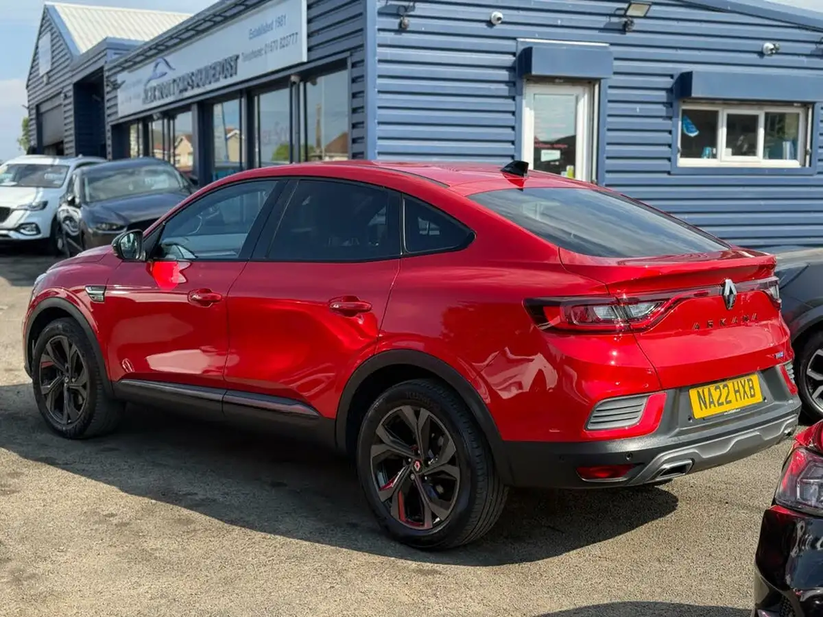 2022-renault-arkana-16-rs-line-big-12