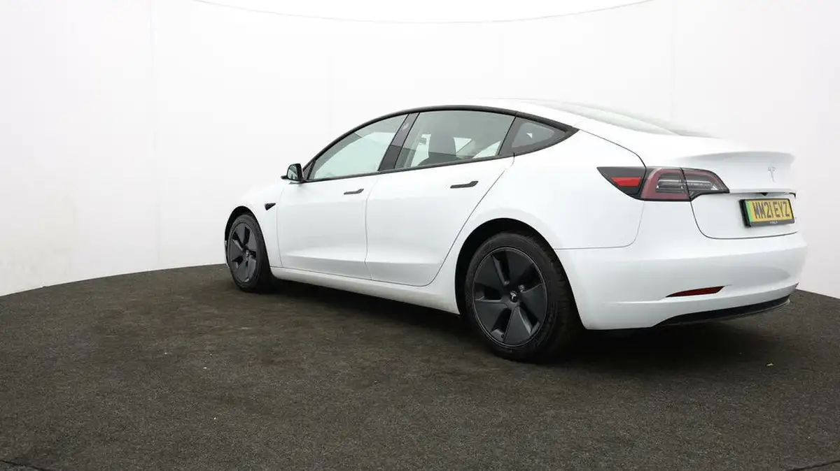 2021-tesla-model-3-e-long-range-4x4-big-70
