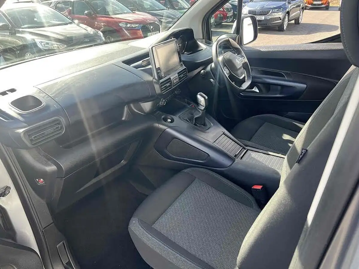 2019-peugeot-rifter-15-bluehdi-allure-100bhp-standard-big-19