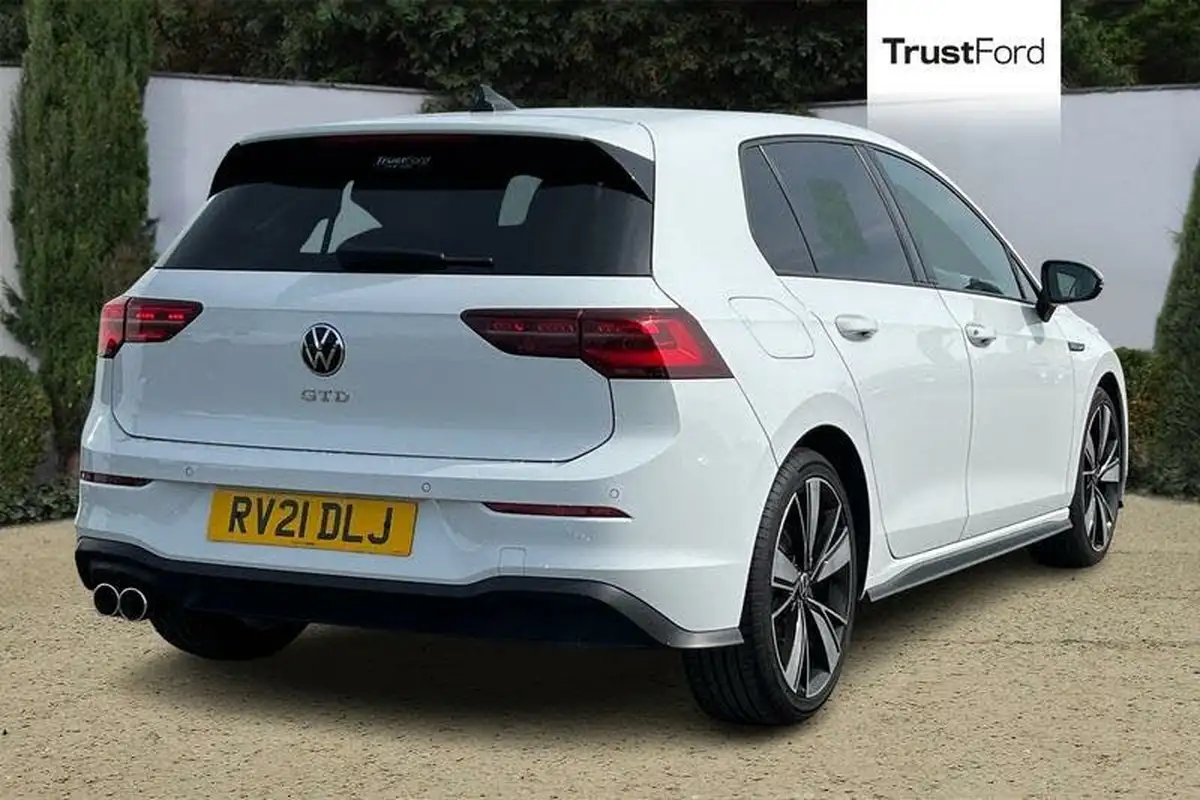 2021-volkswagen-golf-20tdi-gtd-big-3