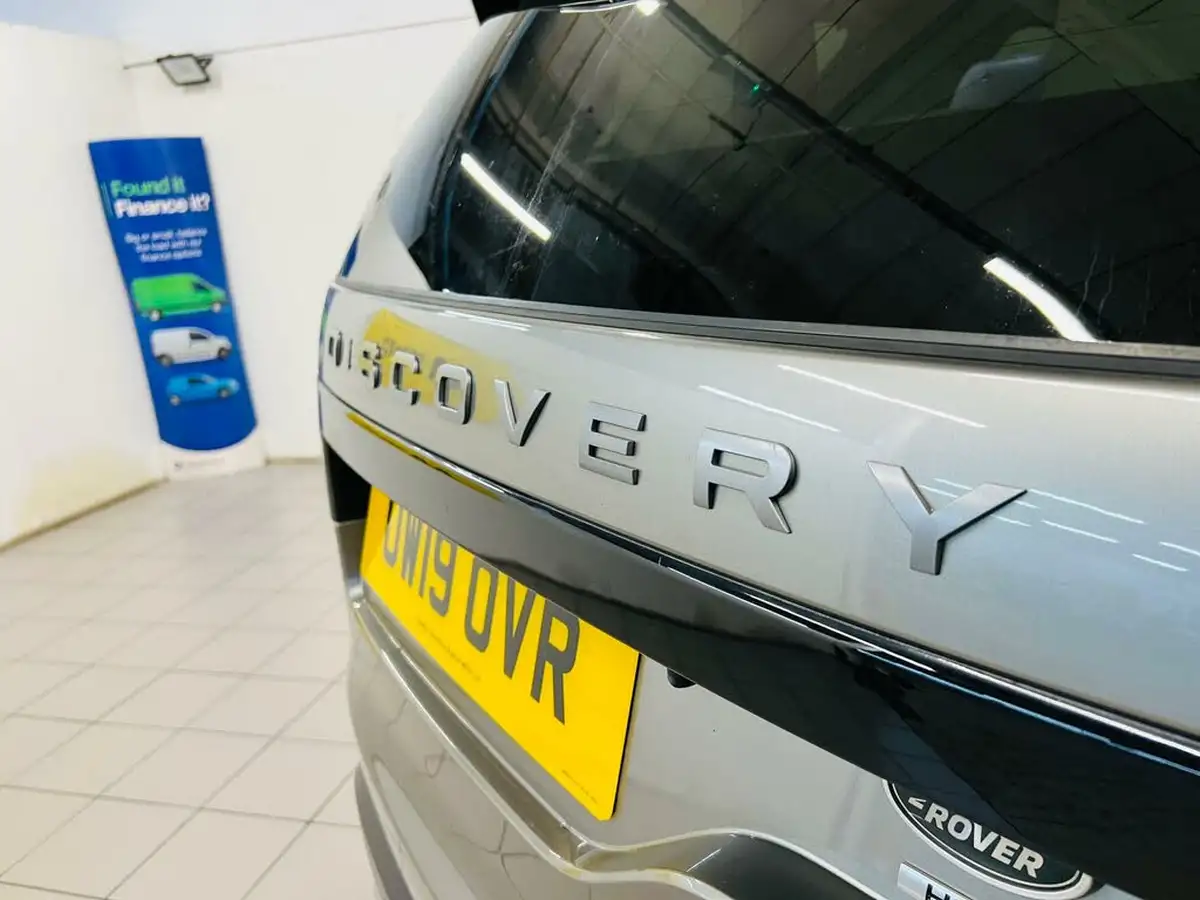 2019-land-rover-discovery-20-sd4-hse-big-46