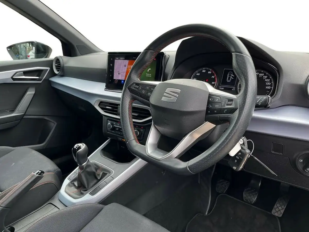 2022-seat-arona-10-tsi-fr-big-4